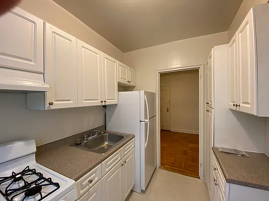 Rented by Sovereign Associates | media 14