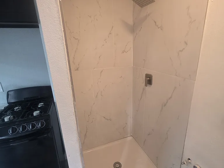 4024 Avenue N 1/2 #B — Photo 3