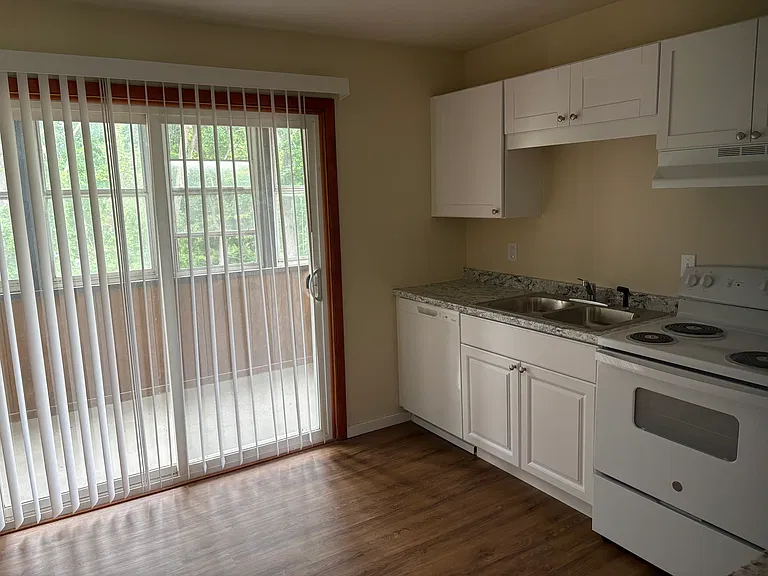 146 Cherry St #3E — Photo 5