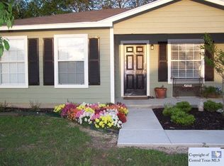 277 Springs Hill Cir, Seguin, TX 78155