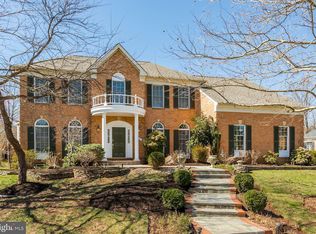 12781 Misty Creek Ln, Fairfax, VA 22033