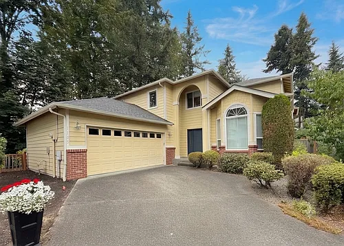 1105 231st Pl NE Photo 1