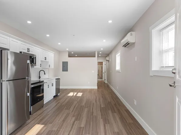 1638 W Genesee St #1, Syracuse, NY 13204