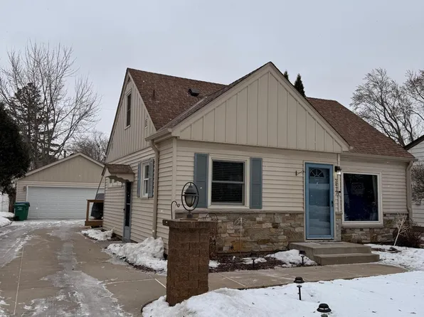3417 Boone Ave S, Saint Louis Park, MN 55426
