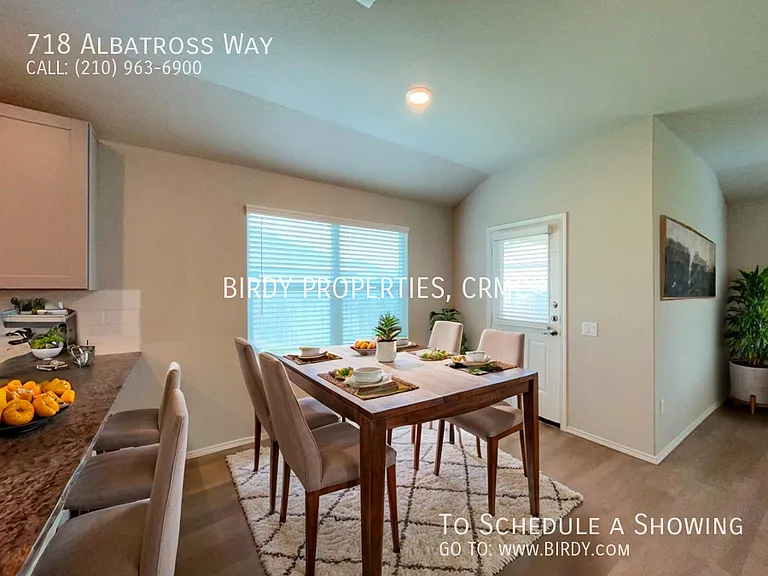 718 Albatross Way — Photo 2