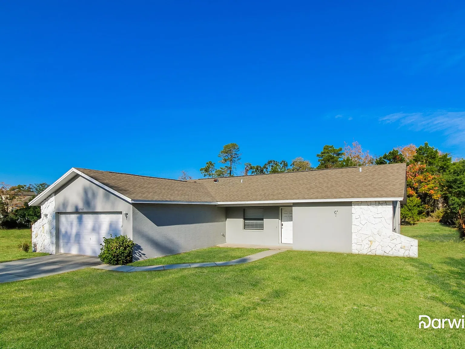 3 bed, 2.0 bath, 1500 sqft, $1,895 — Photo 2