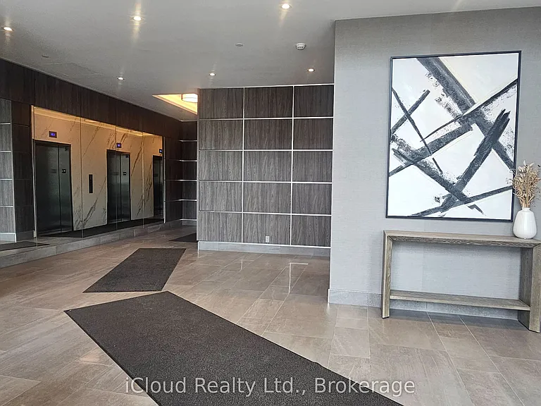 15 Lynch St #2302 — Photo 11