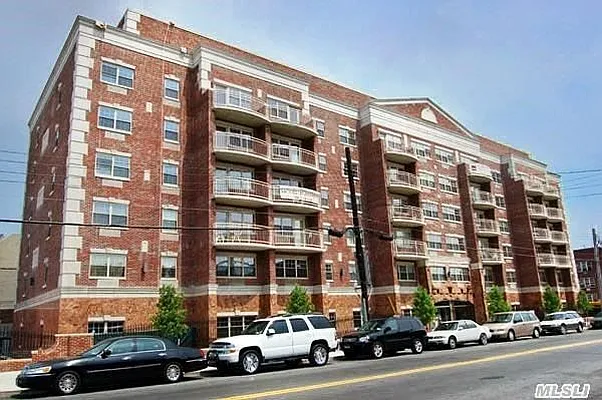 Sold by Century 21 American Homes | media 9