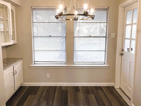 5th image of 10606 MILLSPRING