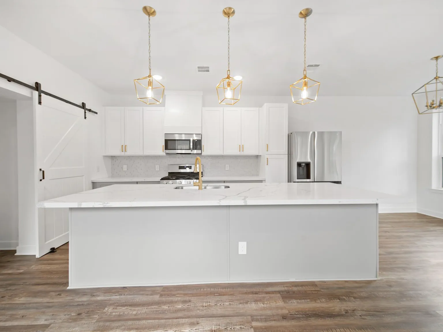 3 bed, 2.5 bath, 1473 sqft, $2,500 — Photo 4