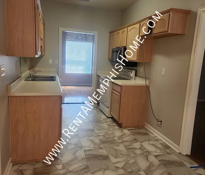 8246 Wesley Woods Cir — Photo 17