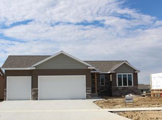 431 15th Ave NE, Byron, MN 55920