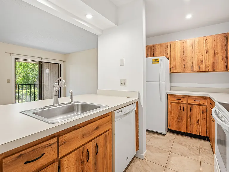 54 Veronese Ct — Photo 13