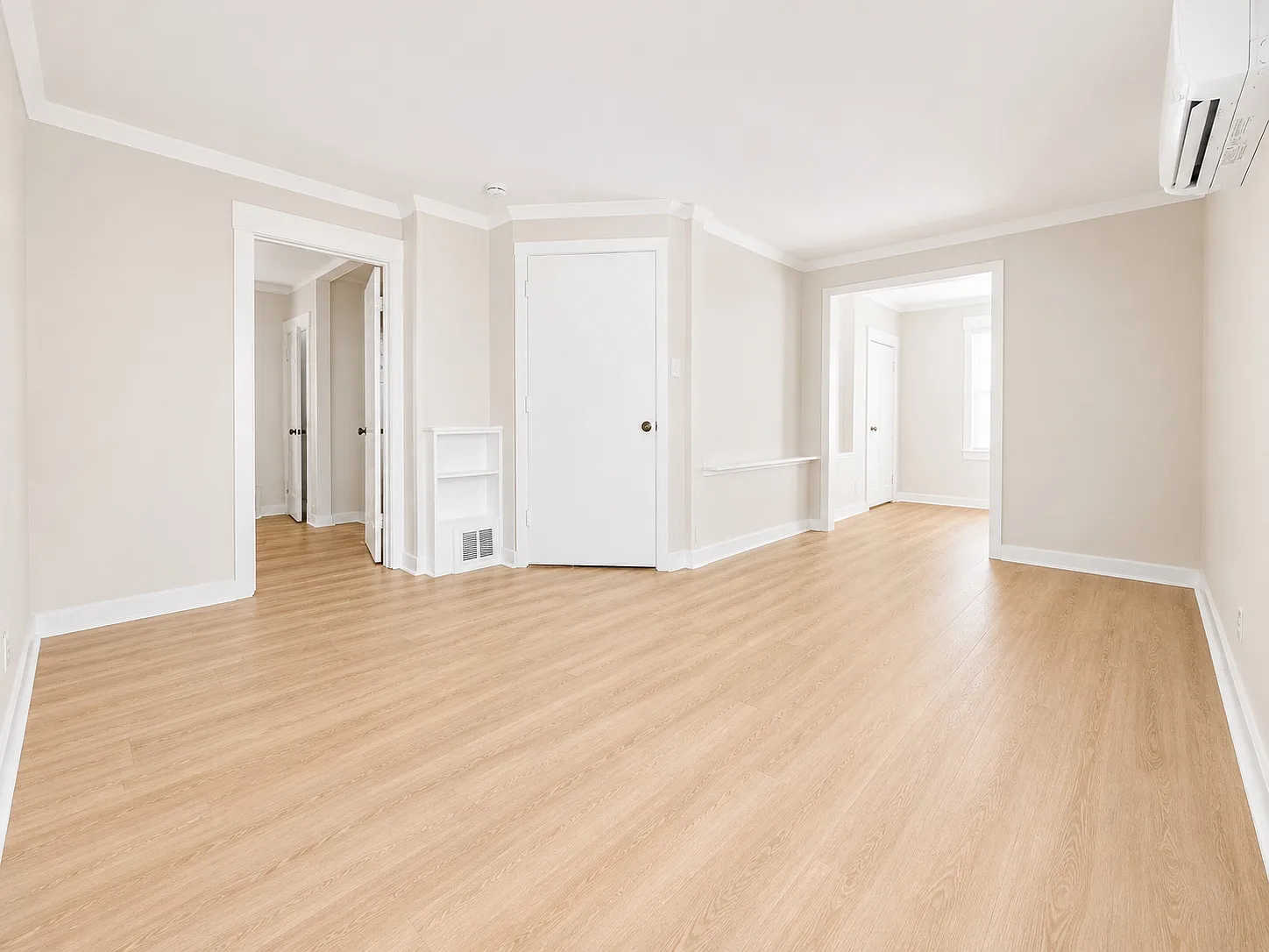 2 bed, 1230 sqft, $1,900 — Photo 4