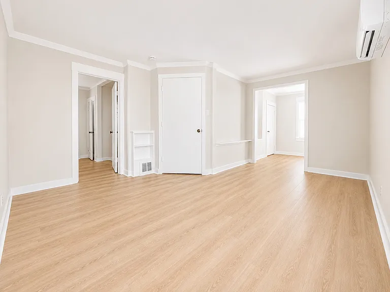 108 Curtiss St #2 — Photo 4