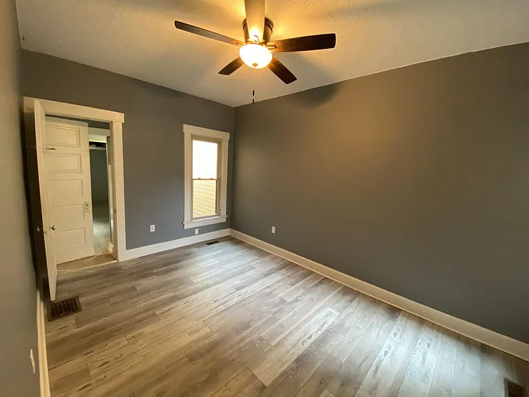 319 Park Dr — Photo 7