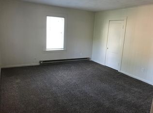 944 S Spring St APT C, Springfield, IL 62704