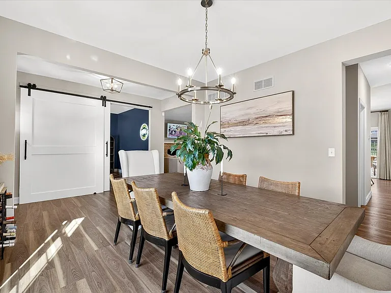 415 Filipp Ln — Photo 18