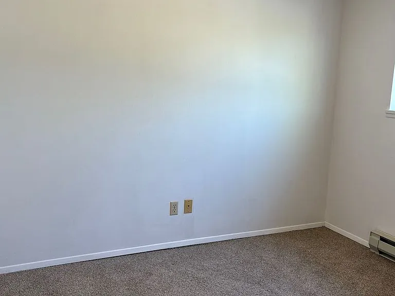 2112 W Northwest Blvd — Photo 8