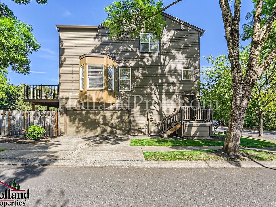 1st image of 222 NE 76th Ave
