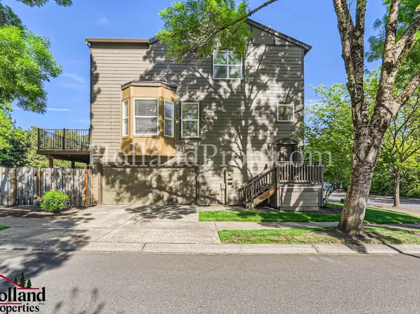 222 NE 76th Ave, Hillsboro, OR 97124