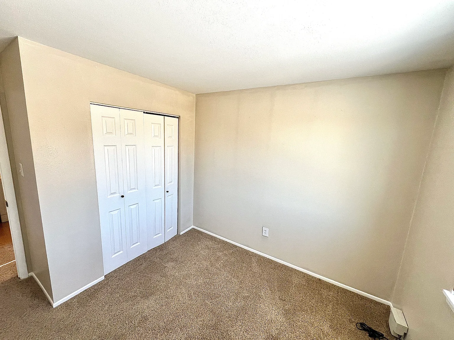 White Antelope Ln, Colorado City — Photo 4
