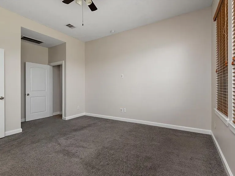 1906 Sonoma Breeze Dr — Photo 23