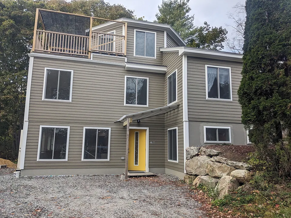 10 Spring St
