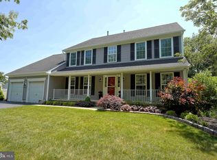 104 Sycamore Dr, Robbinsville, NJ 08691