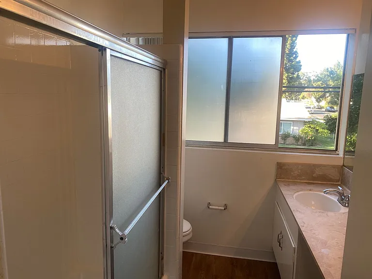 Etiwanda 8830, LP — Photo 29