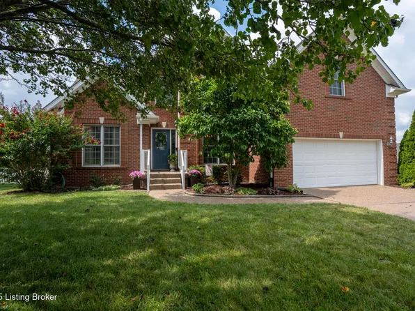 4702 Saratoga Springs Ct, Louisville, KY 40299