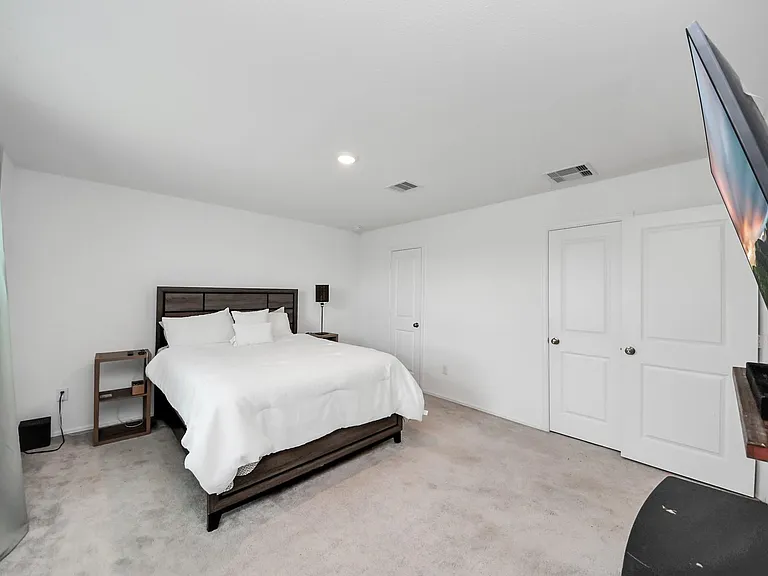 9206 Burnet Fields Dr — Photo 20