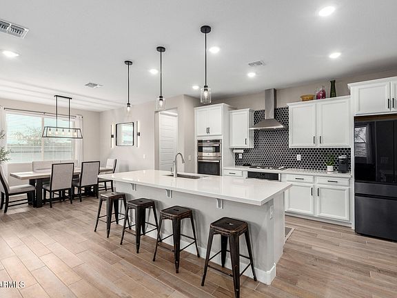 2nd image of 17282 W DAHLIA Drive