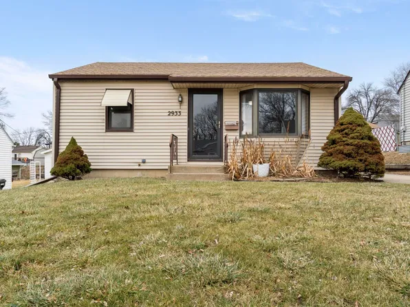 2933 S Coral St, Sioux City, IA 51106
