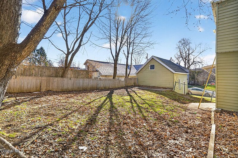 2nd image of 1326 8th Avenue