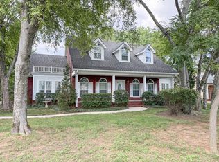 1618 Buckingham Dr, Murfreesboro, TN 37129