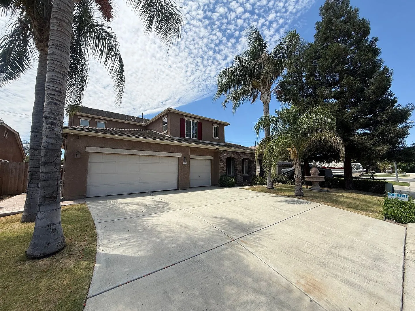 Charming 4-Bedroom, 3-Bathroom Home — Photo 2