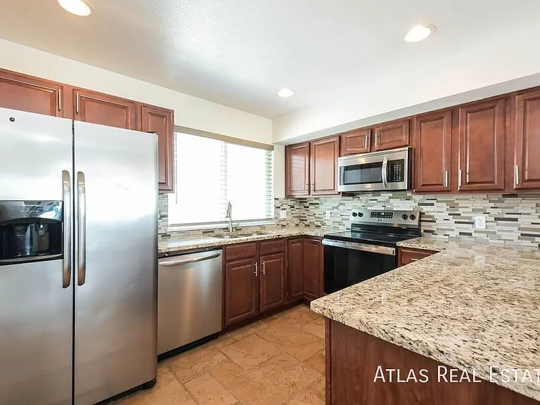 8199 Welby Rd #1105 — Photo 7
