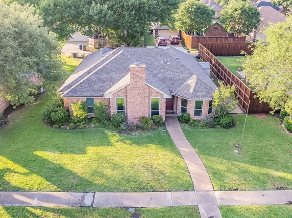 1107 Navajo Cir, Carrollton, TX 75007
