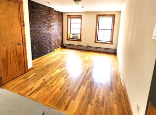 407 W 39th St APT 3B, New York, NY 10018