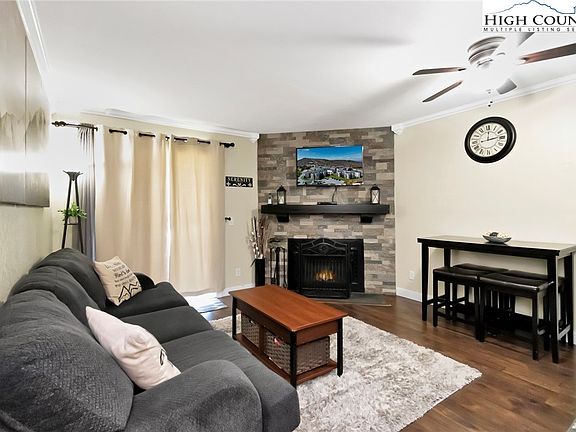 3rd image of 301 Pinnacle Inn Road #3230