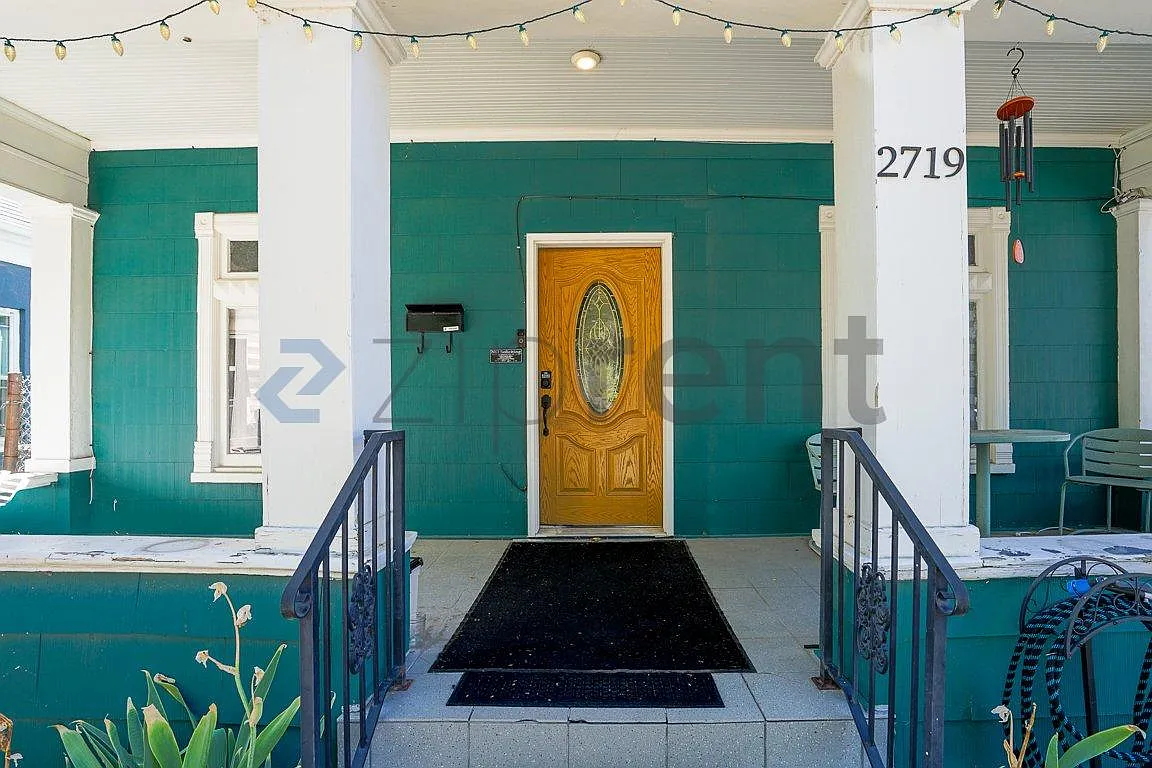 3 bed, 1.5 bath, 1700 sqft, $2,450 — Photo 2