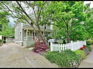 311 N Main St, Ashland, OR 97520