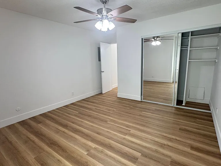 20317 Saticoy St — Photo 50