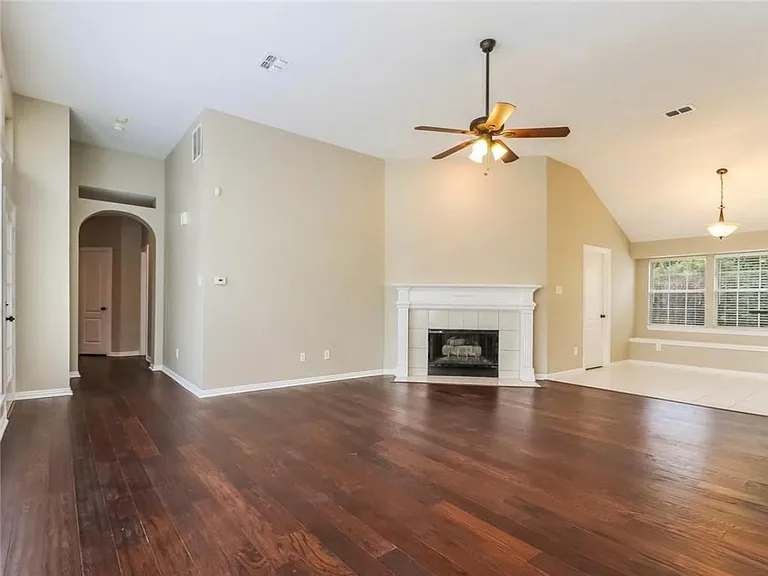 4645 Wales Dr — Photo 5