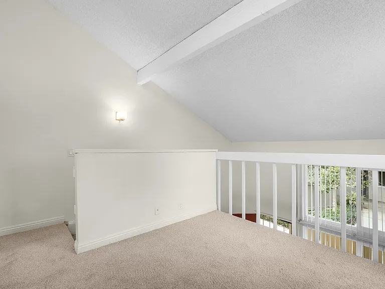 Park Place Apartments — Photo 32