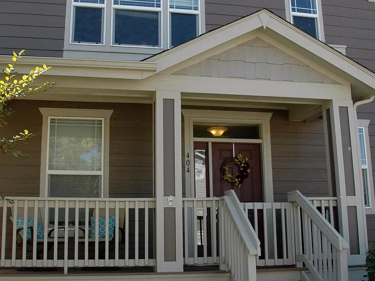 404 Casper Dr — Photo 1