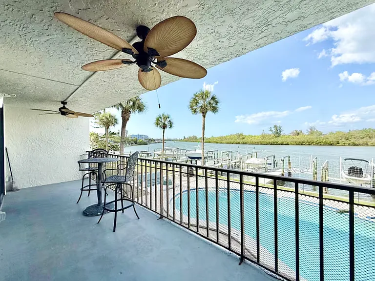 18201 Gulf Blvd #206 — Photo 35