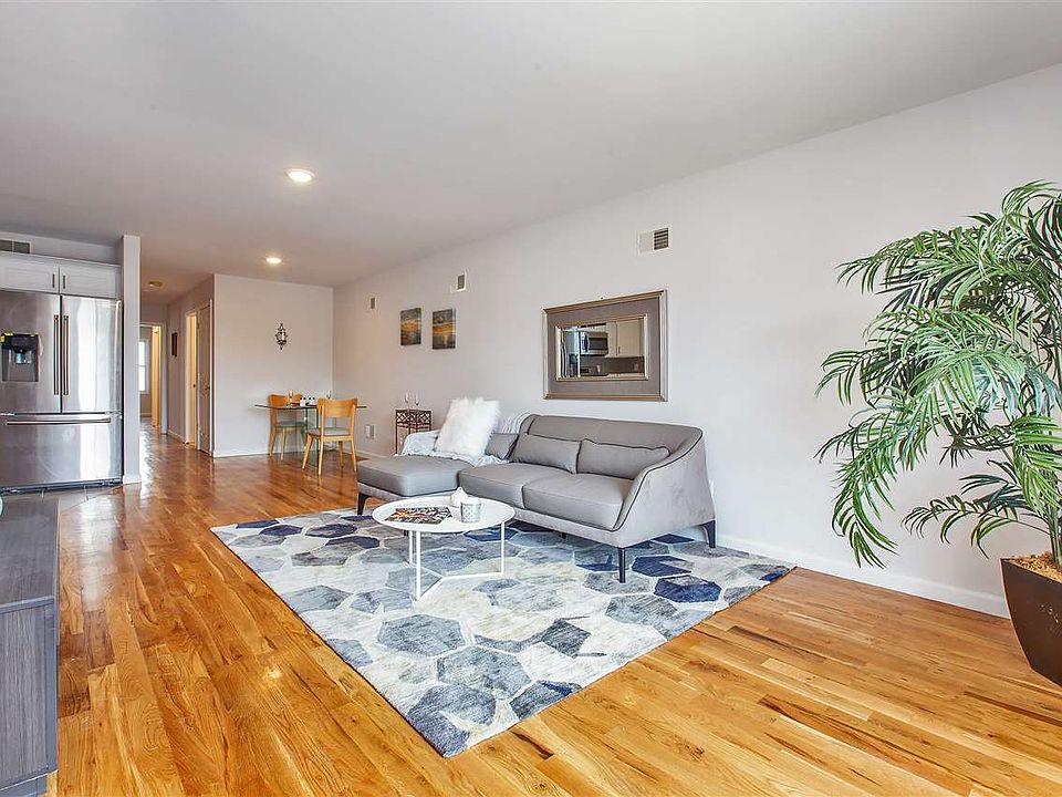 1st image of 102 McAdoo Ave