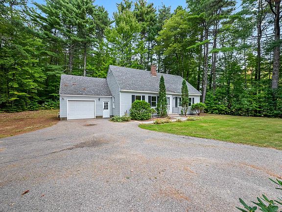 4th image of 24 Fairview Avenue